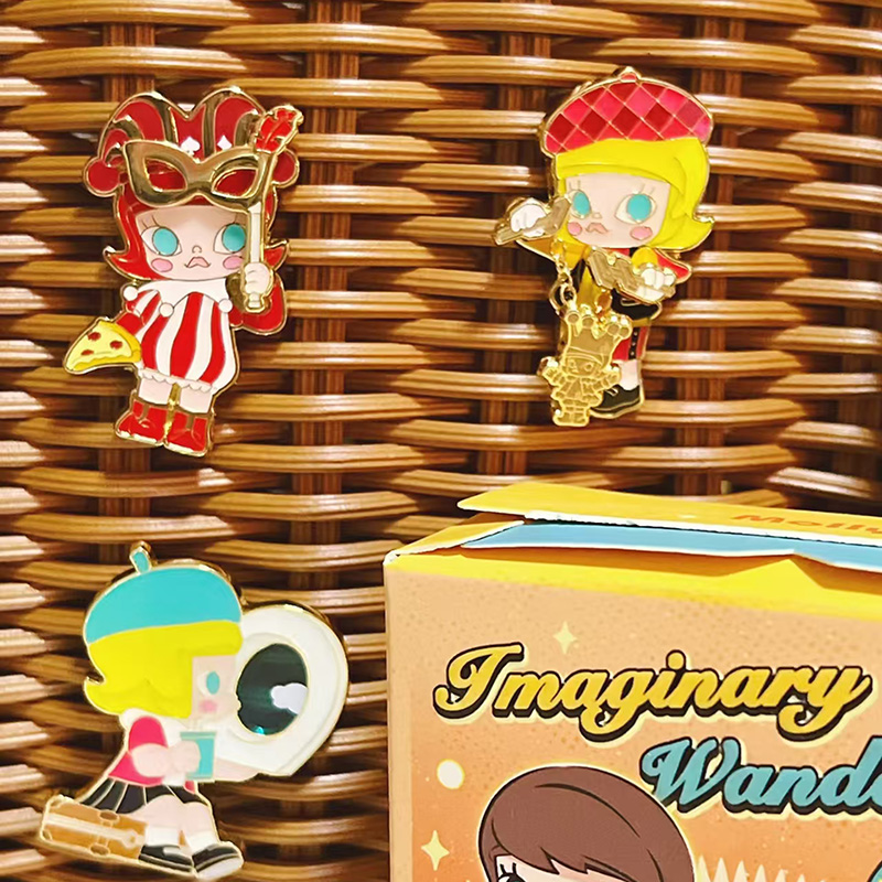 Pop Mart Molly Fantasy Gamin S - đánh giá và giá Home Security Movie